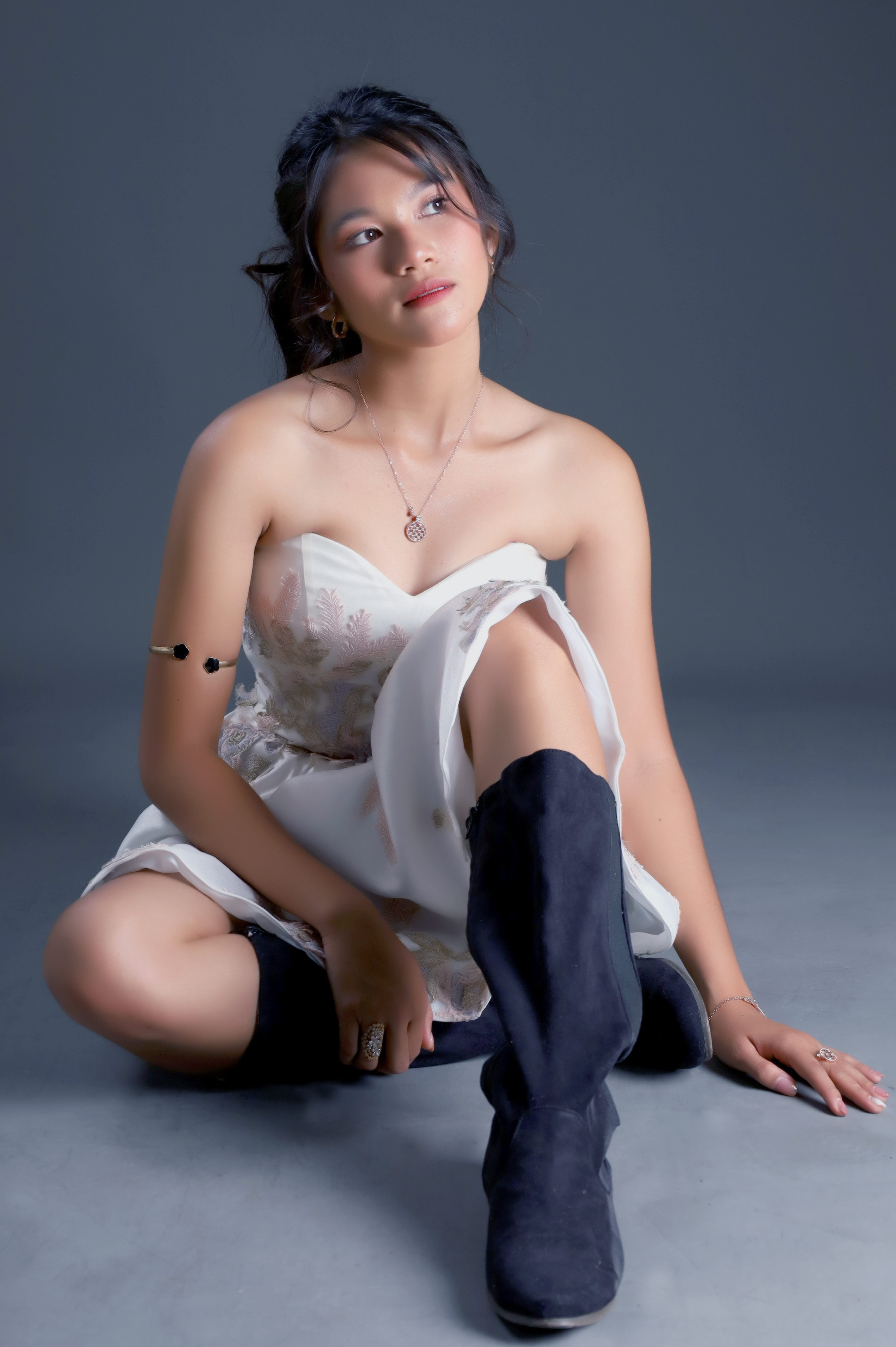 Debut Portrait 5